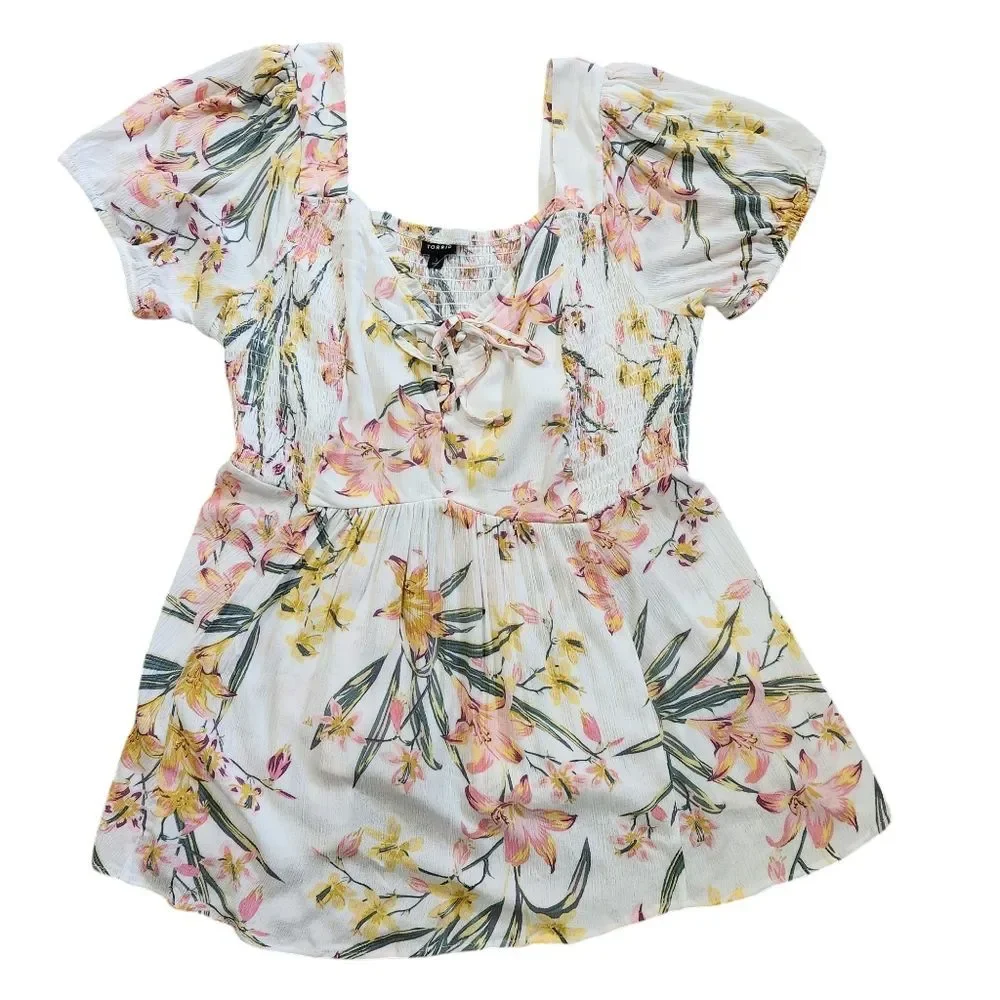 torrid White Floral Tie-Front Peasant Blouse - Picture 2 of 10